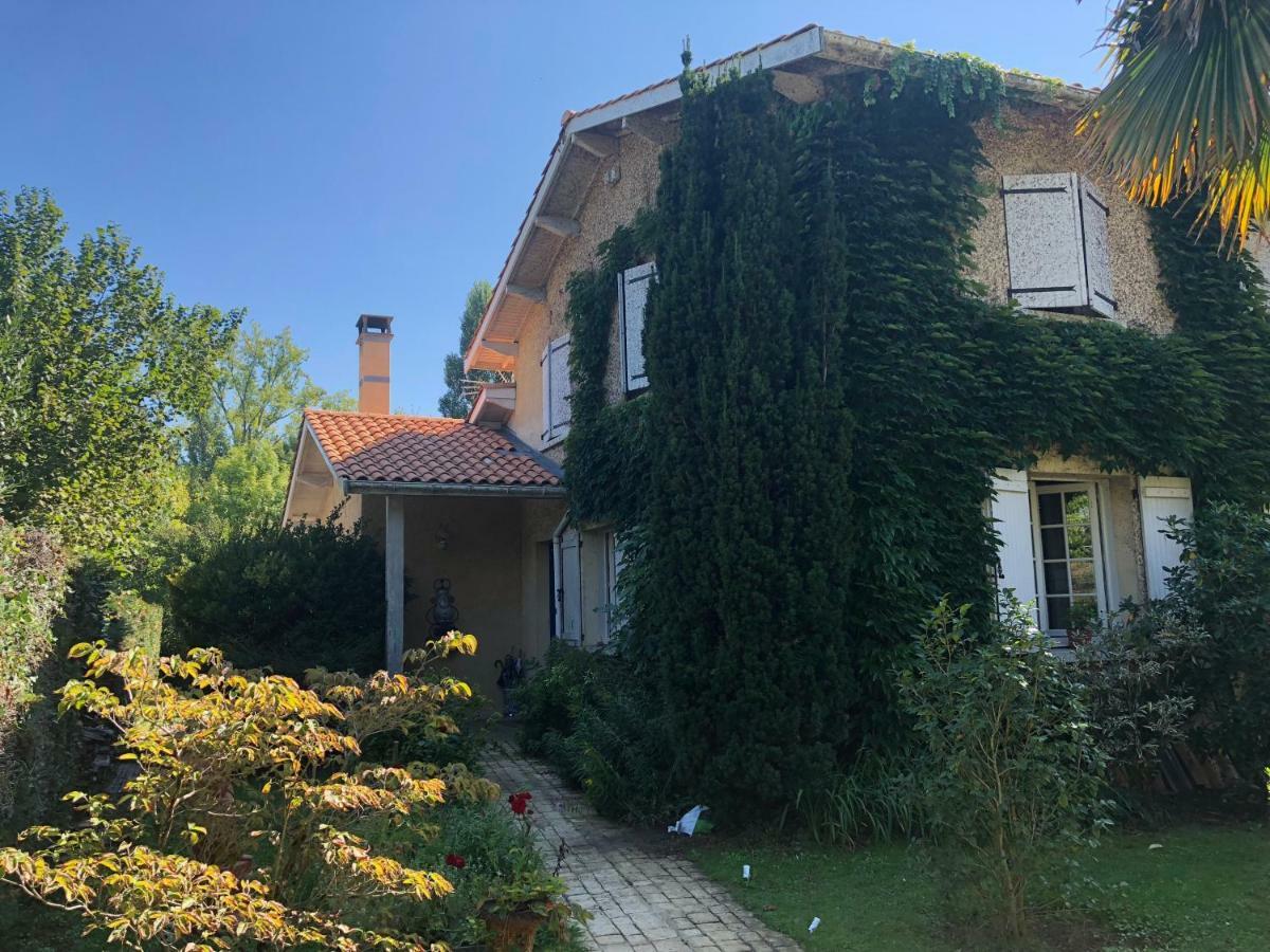 L'Eau Bourde Bed & Breakfast Gradignan Exterior photo