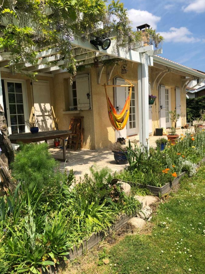 L'Eau Bourde Bed & Breakfast Gradignan Exterior photo